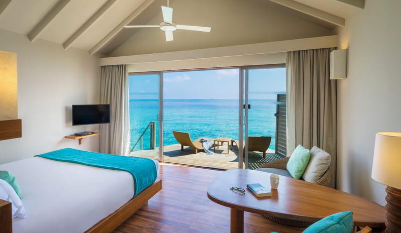 Centara Ras Fushi Resort & Spa-Deluxe Water Villa 1_6697